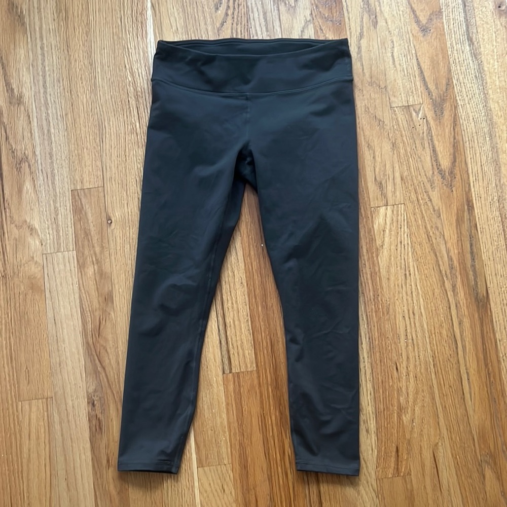 Fabletics cropped leggings